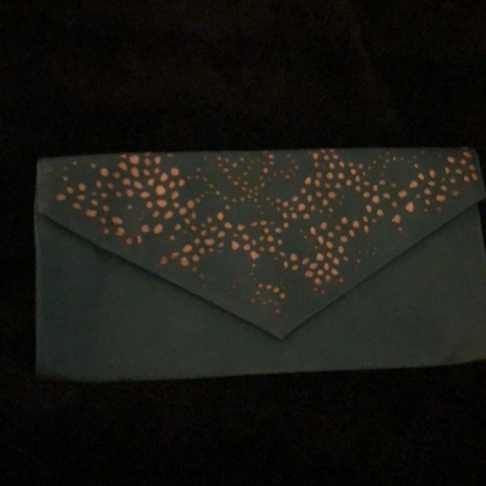 American Eagle clutch